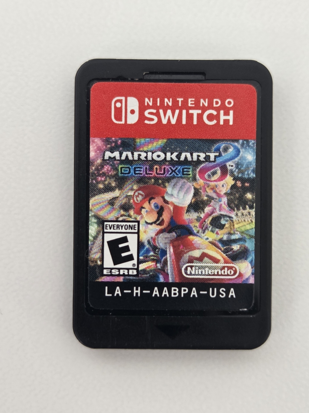 Nintendo Switch Game Card with Red Label - Mario Kart 8 Deluxe Artwork